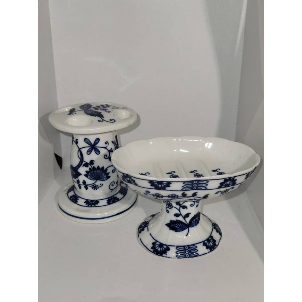 Vintage Vienna Woods Fine China Porcelain Blue Onion Pedestal Soad Dish Toothbru